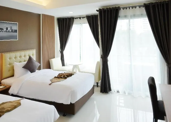 Picnic - Rang Nam Hotel Bangkok