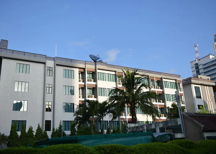 Picnic - Rang Nam Hotel
